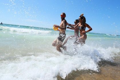 Plage à 800m